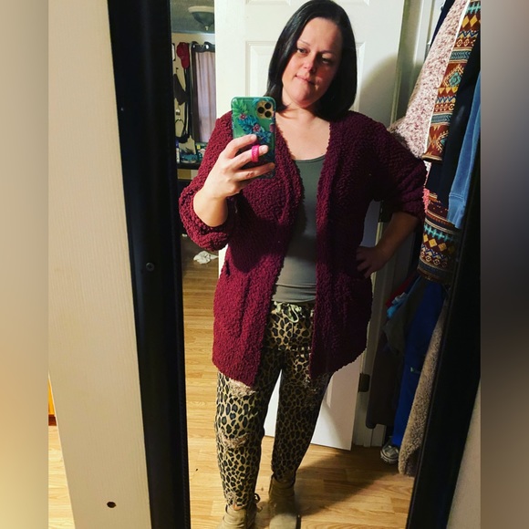 Meet your Posher, Misty - Picture 6 of 7